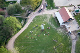 Neewiller-près-Lauterbourg dans le département Bas Rhin, France d'un drone