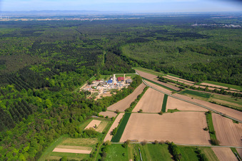 Palatinum aménagement paysager et conception de jardins à Hagenbach dans le département Rhénanie-Palatinat, Allemagne vue du ciel