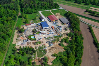 Palatinum aménagement paysager et conception de jardins à Hagenbach dans le département Rhénanie-Palatinat, Allemagne du point de vue du drone