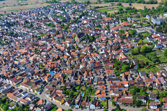 Vue aérienne de Friedenstr à Hagenbach dans le département Rhénanie-Palatinat, Allemagne