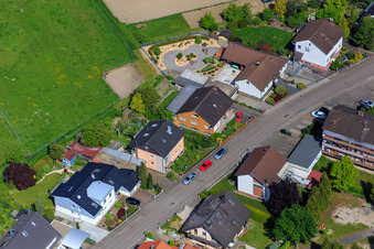 Vue aérienne de Bague Konrad Adenauer à Hagenbach dans le département Rhénanie-Palatinat, Allemagne