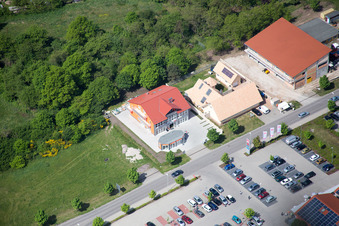 Vue aérienne de Moulin à le quartier Neulauterburg in Berg dans le département Rhénanie-Palatinat, Allemagne