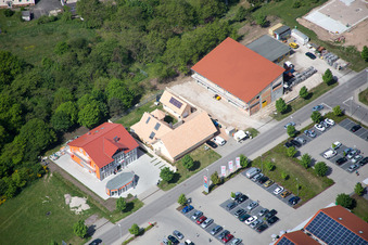 Vue aérienne de Moulin à le quartier Neulauterburg in Berg dans le département Rhénanie-Palatinat, Allemagne