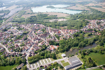 Lauterbourg dans le département Bas Rhin, France vu d'un drone