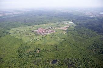 Quartier Büchelberg in Wörth am Rhein dans le département Rhénanie-Palatinat, Allemagne d'en haut