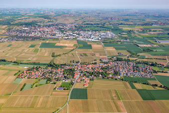 Vue aérienne de Quartier Jerusalemsberg in Kirchheim an der Weinstraße dans le département Rhénanie-Palatinat, Allemagne