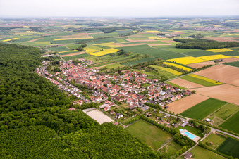 Vue aérienne de Quartier Schraudenbach in Werneck dans le département Bavière, Allemagne