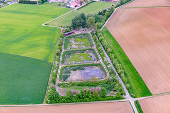 Vue aérienne de Étangs à poissons à Hausen bei Würzburg dans le département Bavière, Allemagne