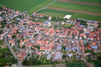 Vue aérienne de Village - Vue à le quartier Herlheim in Kolitzheim dans le département Bavière, Allemagne