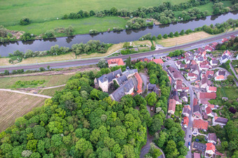 Photographie aérienne de Château Mainberg à le quartier Mainberg in Schonungen dans le département Bavière, Allemagne