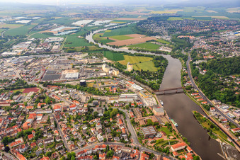 Vue aérienne de Münsterwall et Mühlenstr à Hameln dans le département Basse-Saxe, Allemagne