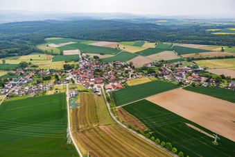Vue aérienne de Quartier Lüntorf in Emmerthal dans le département Basse-Saxe, Allemagne