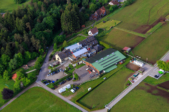 Vue aérienne de Centre de loisirs et de formation EC Dobel à Dobel dans le département Bade-Wurtemberg, Allemagne