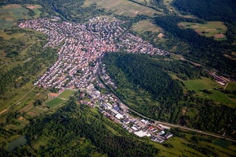 Vue aérienne de Quartier Dietlingen in Keltern dans le département Bade-Wurtemberg, Allemagne
