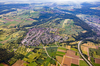 Vue aérienne de Kieselbronn dans le département Bade-Wurtemberg, Allemagne
