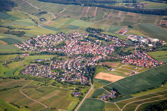 Vue aérienne de Quartier Kleingartach in Eppingen dans le département Bade-Wurtemberg, Allemagne