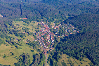 Vue oblique de Birkenhördt dans le département Rhénanie-Palatinat, Allemagne