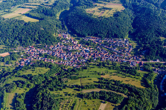 Vue aérienne de Dans la forêt du Palatinat à Silz dans le département Rhénanie-Palatinat, Allemagne