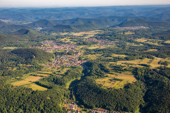 Vue aérienne de Quartier Stein in Gossersweiler-Stein dans le département Rhénanie-Palatinat, Allemagne