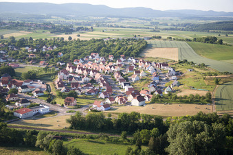 Vue d'oiseau de Soultz-sous-Forêts dans le département Bas Rhin, France