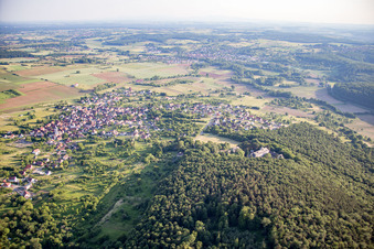 Vue aérienne de Centre de conférence à Gœrsdorf dans le département Bas Rhin, France