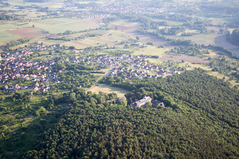 Vue aérienne de Gœrsdorf, Centre de conférences à Mitschdorf dans le département Bas Rhin, France