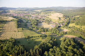 Vue aérienne de Lembach dans le département Bas Rhin, France
