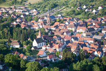 Vue aérienne de Lembach dans le département Bas Rhin, France