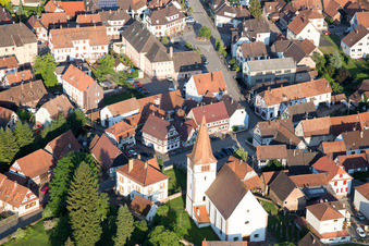 Lembach dans le département Bas Rhin, France depuis l'avion