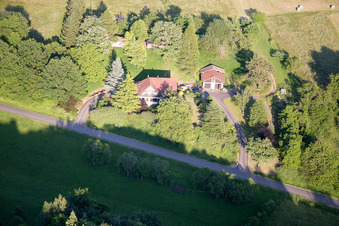 Vue aérienne de Lembach dans le département Bas Rhin, France