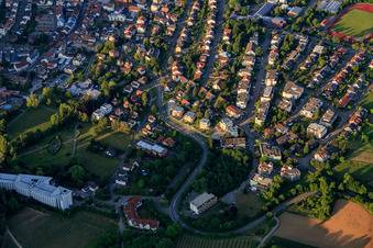 Vue aérienne de Weinstr à Bad Bergzabern dans le département Rhénanie-Palatinat, Allemagne