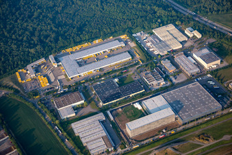 Vue aérienne de Opération de la poste allemande NL à Karlsruhe à Bruchsal dans le département Bade-Wurtemberg, Allemagne