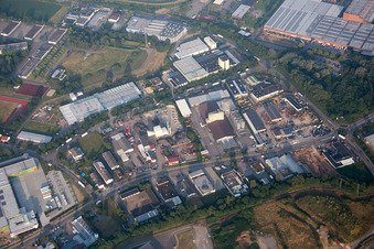 Vue aérienne de Centrale géothermique à Bruchsal dans le département Bade-Wurtemberg, Allemagne
