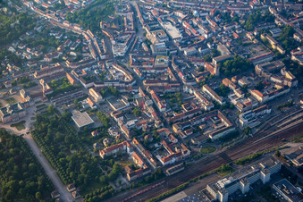 Vue aérienne de École Johann Peter Hebel à Bruchsal dans le département Bade-Wurtemberg, Allemagne