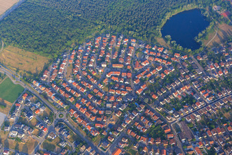 Vue aérienne de Quartier des oiseaux au Waldsee à Forst dans le département Bade-Wurtemberg, Allemagne