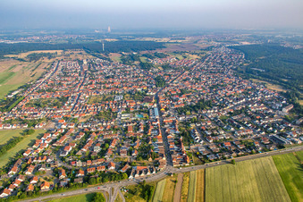 Vue aérienne de De l'est à le quartier Wiesental in Waghäusel dans le département Bade-Wurtemberg, Allemagne