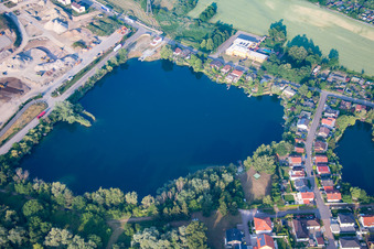 Vue aérienne de Lacs Am Steinwerk à Philippsburg dans le département Bade-Wurtemberg, Allemagne