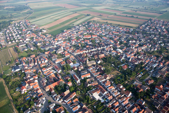 Vue oblique de Quartier Mechtersheim in Römerberg dans le département Rhénanie-Palatinat, Allemagne
