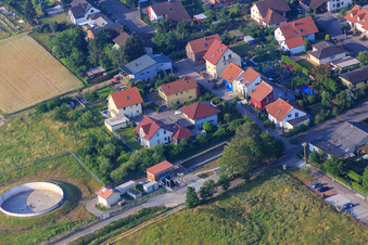 Vue aérienne de Au verger de cerisiers à Zeiskam dans le département Rhénanie-Palatinat, Allemagne