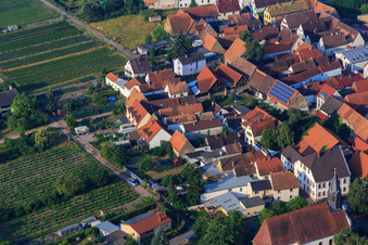 Vue aérienne de Badstubgasse à Zeiskam dans le département Rhénanie-Palatinat, Allemagne
