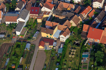 Vue oblique de Häckgasse à Zeiskam dans le département Rhénanie-Palatinat, Allemagne