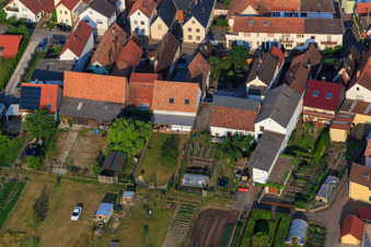 Vue oblique de Mühlgasse à Zeiskam dans le département Rhénanie-Palatinat, Allemagne