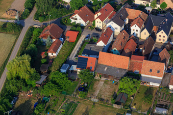 Mühlgasse à Zeiskam dans le département Rhénanie-Palatinat, Allemagne d'en haut