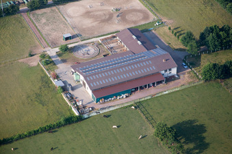Vue oblique de Ottersheim bei Landau dans le département Rhénanie-Palatinat, Allemagne