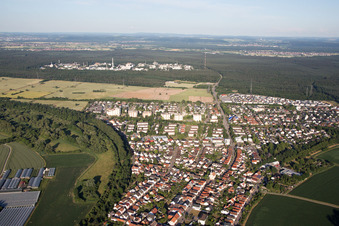 Quartier Leopoldshafen in Eggenstein-Leopoldshafen dans le département Bade-Wurtemberg, Allemagne hors des airs