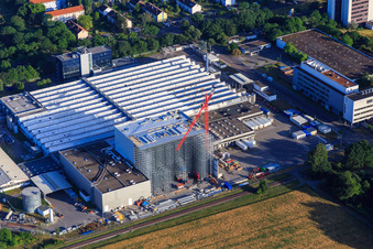 Photographie aérienne de Chantier de construction chez L'OREAL Produktion Deutschland GmbH & Co. KG à le quartier Nordweststadt in Karlsruhe dans le département Bade-Wurtemberg, Allemagne