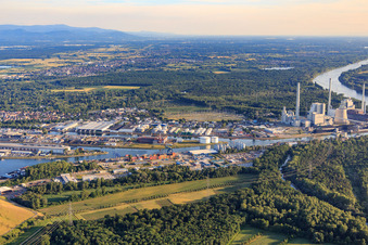 Vue aérienne de Nordbeckenstraße dans les ports rhénans de Karlsruhe à le quartier Knielingen in Karlsruhe dans le département Bade-Wurtemberg, Allemagne