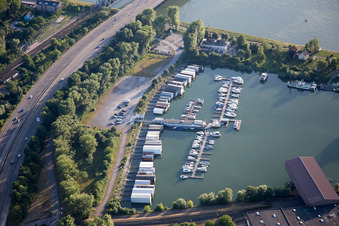 Vue aérienne de Club de bateaux à moteur Karlsruhe eV à le quartier Knielingen in Karlsruhe dans le département Bade-Wurtemberg, Allemagne