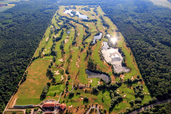 Photographie aérienne de Terrain de golf Dreihof depuis le nord-est à le quartier Dreihof in Essingen dans le département Rhénanie-Palatinat, Allemagne
