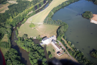 Vue oblique de Vendôme à Naveil dans le département Loir et Cher, France